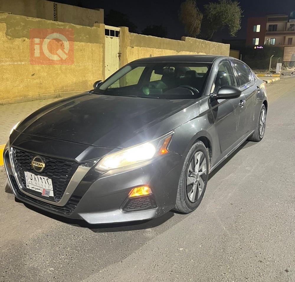 نيسان ألتيما